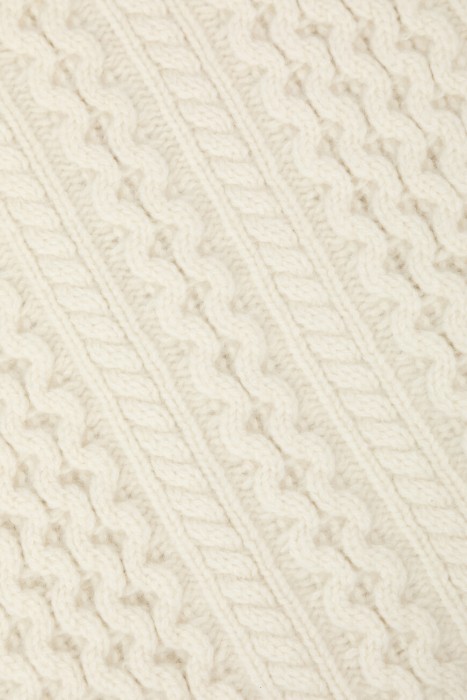 свитер  повседневного стиля с лицевой стороны