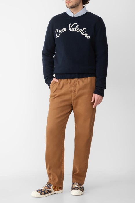 Товар синего цвета с внутренней стороны