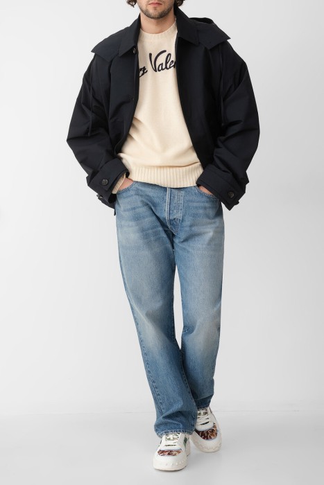 Товар кремового цвета с внутренней стороны