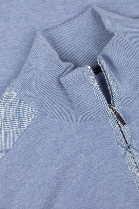 свитер  из хлопка спереди