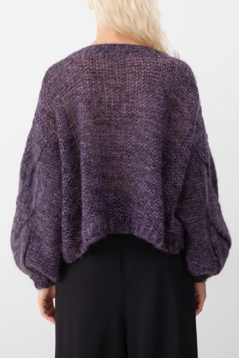 свитер  от бренда loewe вид слева