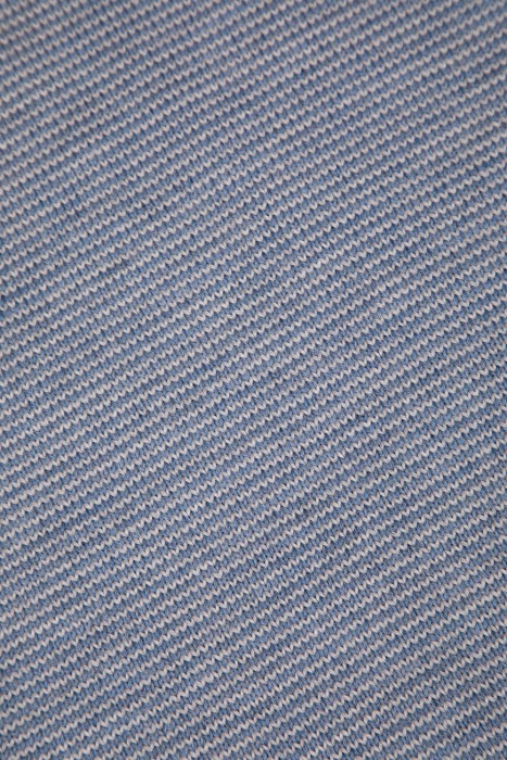 свитер  универсального стиля с лицевой стороны