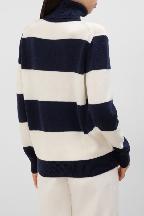 свитер  от бренда paul&shark вид слева