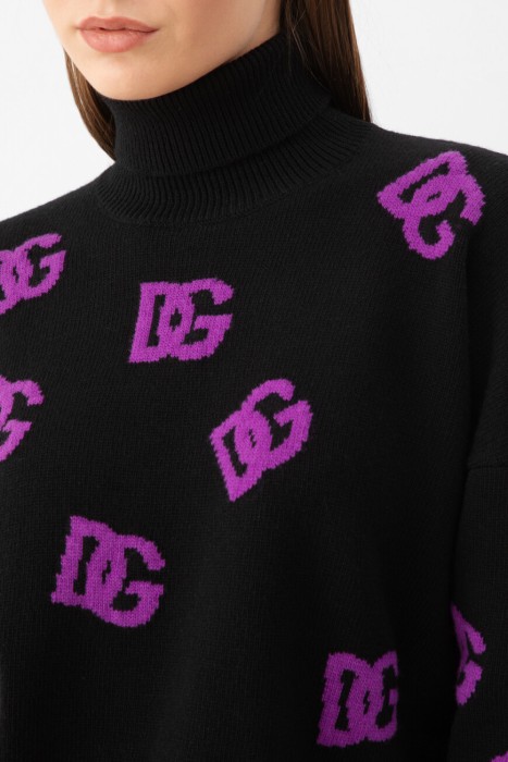 свитер  из италии вид сбоку