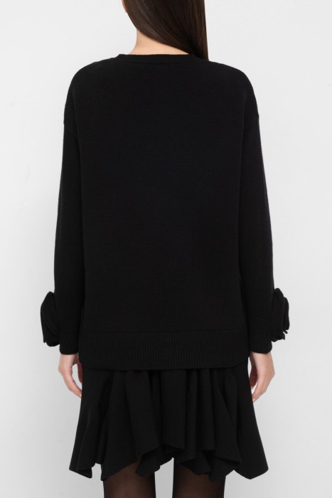 свитер  по цене 115200 руб вид справа