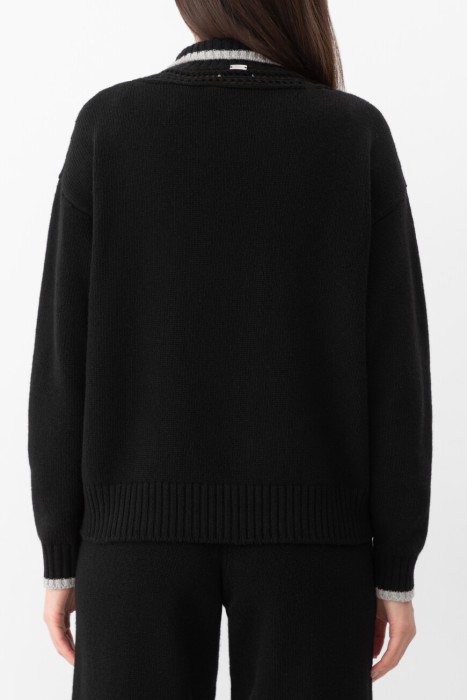 свитер  по цене 68000 руб вид справа