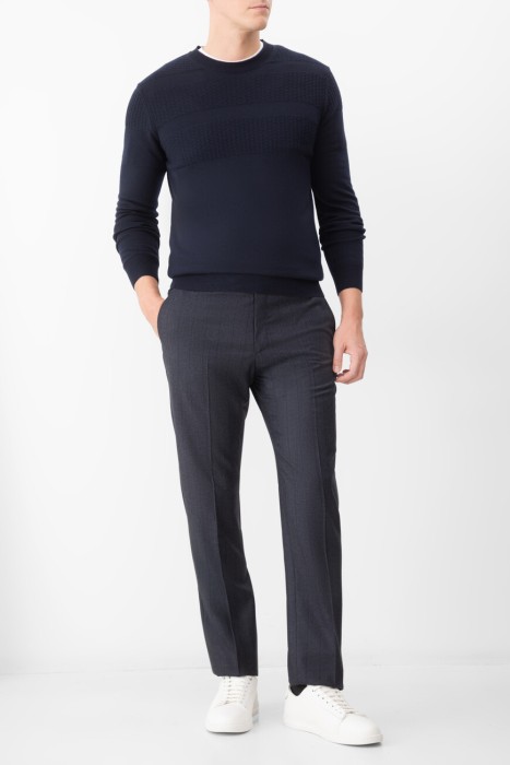 Товар синего цвета с внутренней стороны