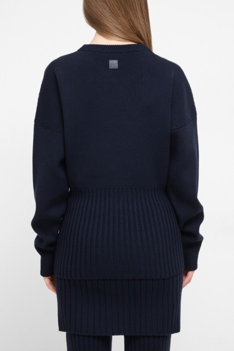 свитер  по цене 82500 руб вид справа