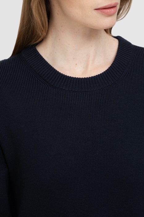 свитер  из франции вид сбоку