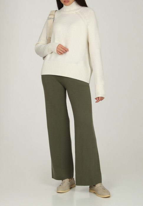 свитер  от бренда allude вид слева