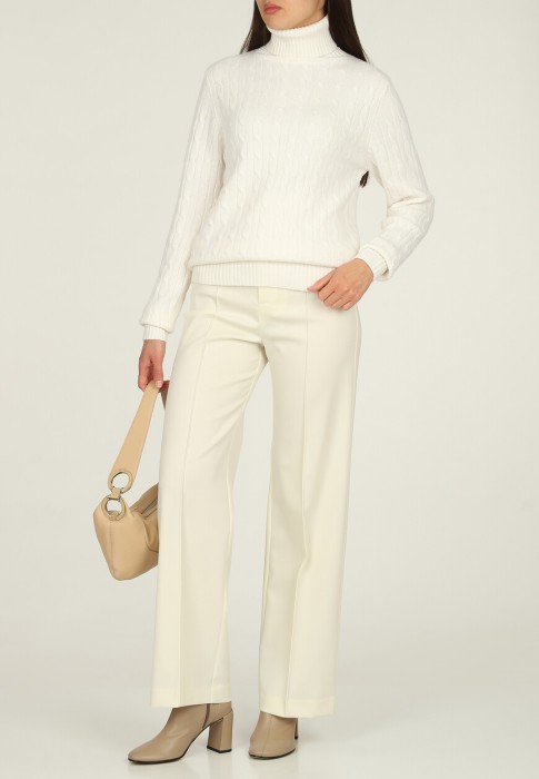 свитер  из германии вид сбоку