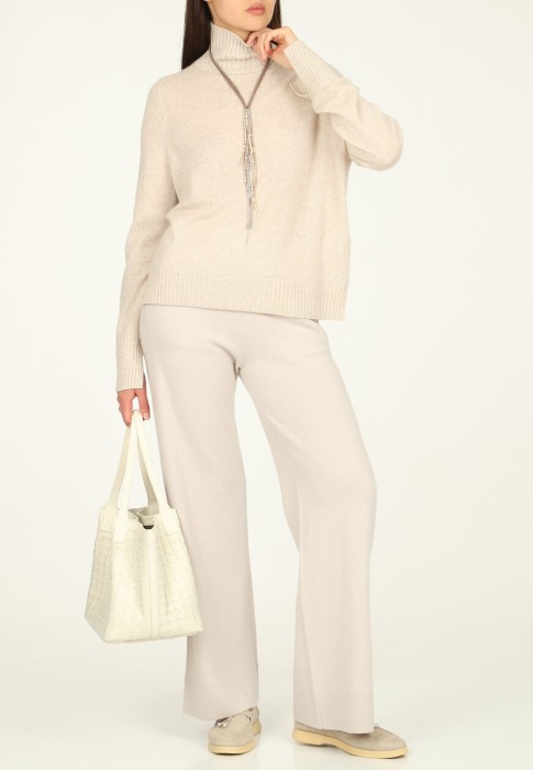 свитер  по цене 61900 руб вид справа