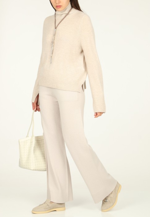 свитер  из германии вид сбоку