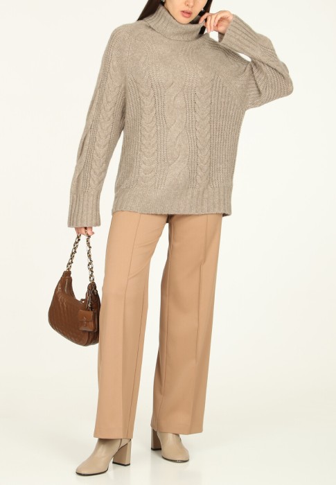 свитер  от бренда allude вид слева