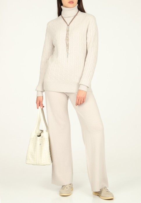 свитер  из германии вид сбоку