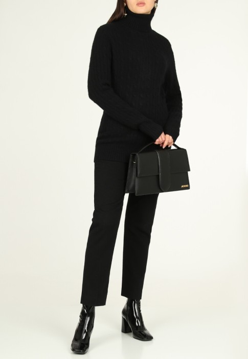 свитер  из германии вид сбоку