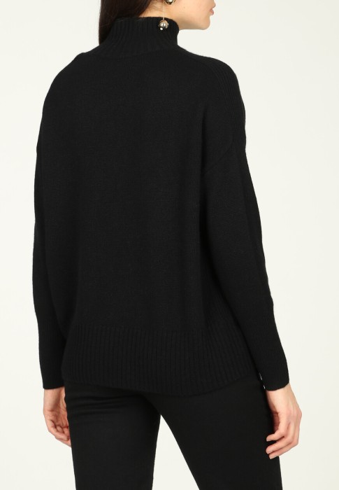 свитер  из германии вид сбоку