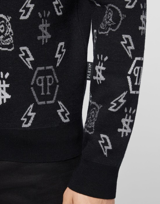 свитер  из проверенных материалов спереди