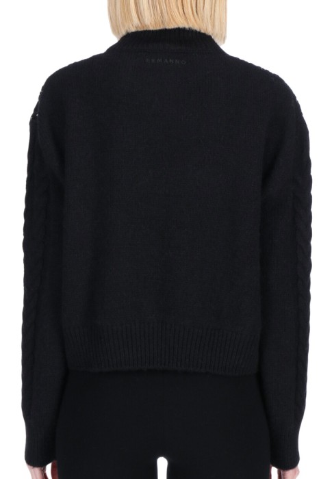 свитер  по цене 66900 руб вид справа