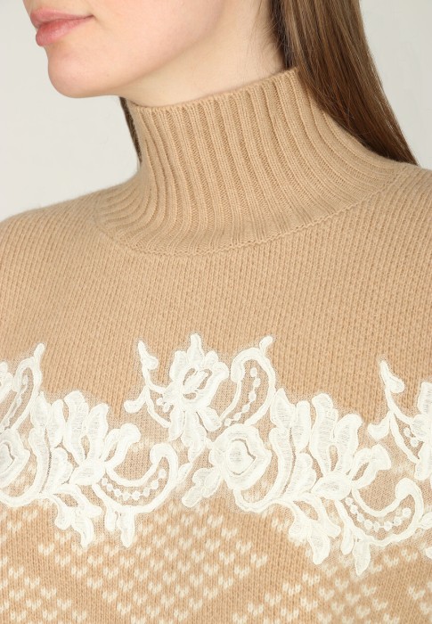 свитер  из проверенных материалов спереди