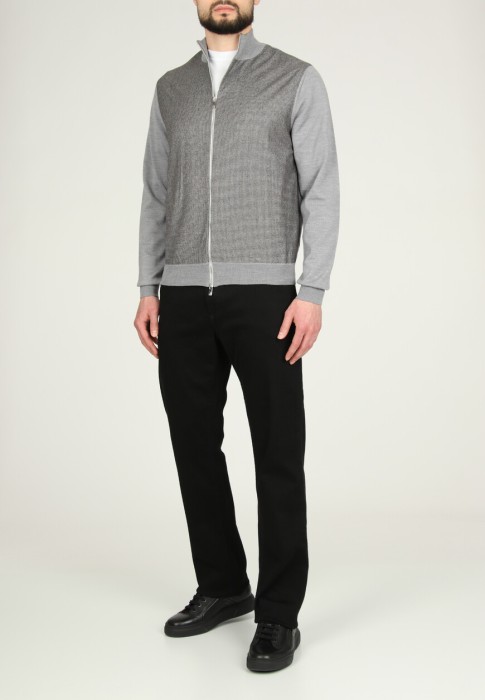 свитер  по цене 59900 руб вид справа