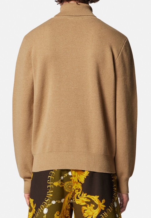 свитер  из италии вид сбоку