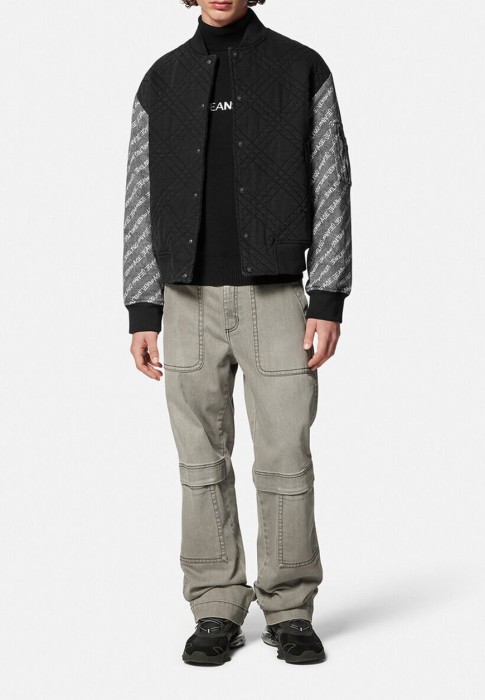 свитер  по цене 46130 руб вид справа