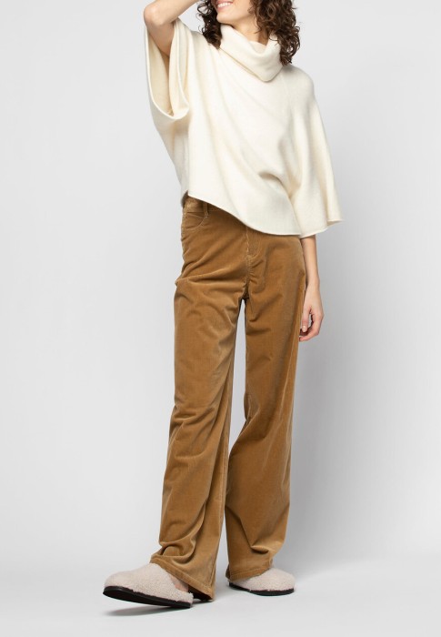 свитер  из италии вид сбоку