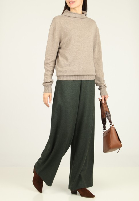 свитер  из италии вид сбоку