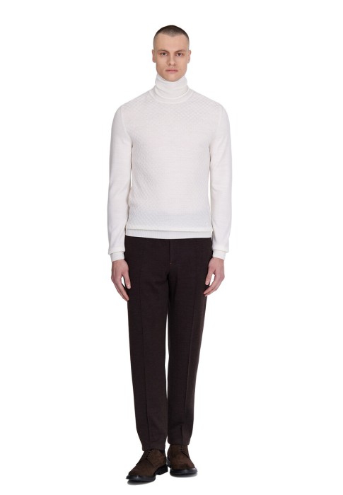 свитер  от бренда tombolini вид слева