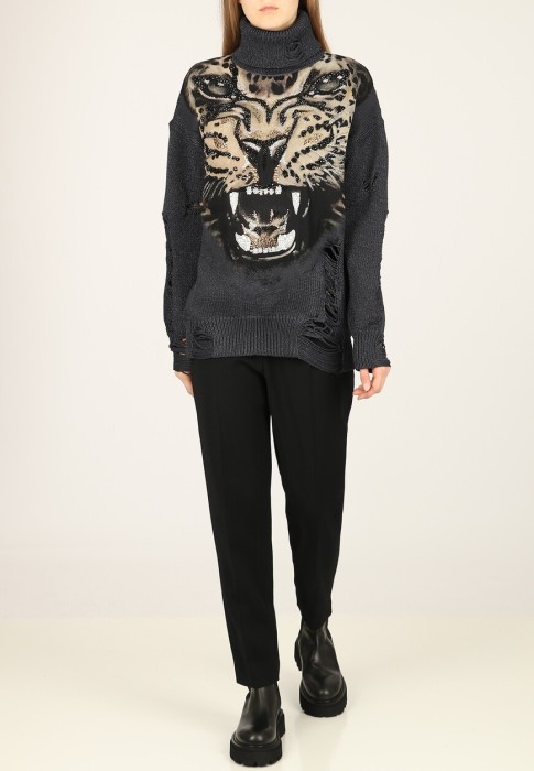 свитер  от бренда roberto cavalli вид слева