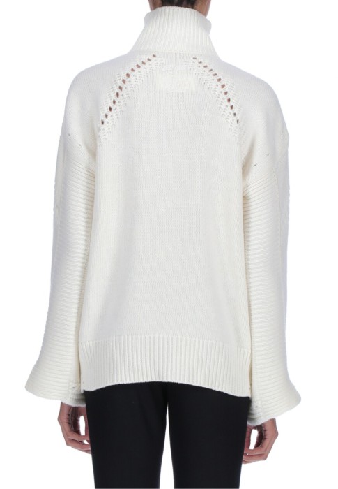 свитер  по цене 86030 руб вид справа