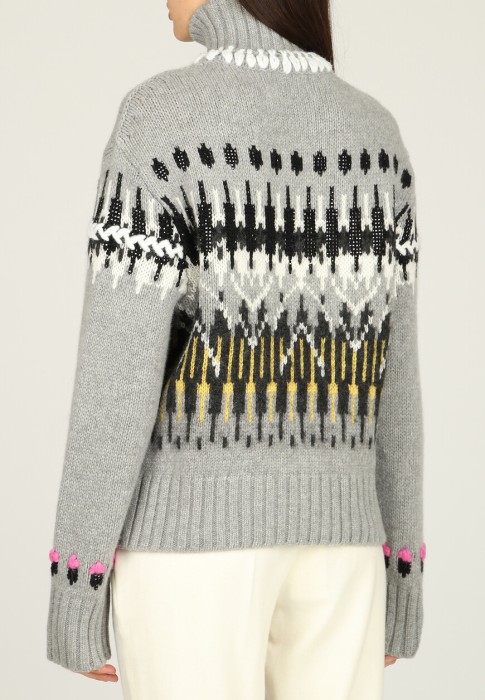 свитер  из италии вид сбоку