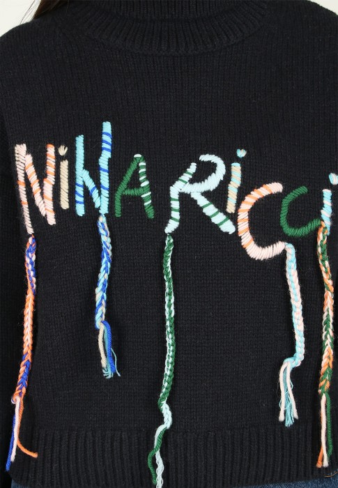 Товар синего цвета с внутренней стороны