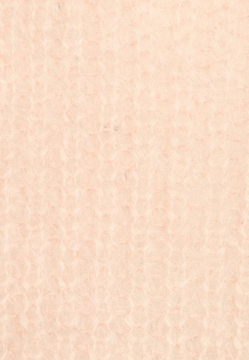 Товар бежевого цвета с внутренней стороны