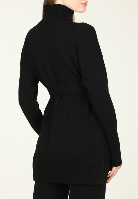 свитер  из италии вид сбоку