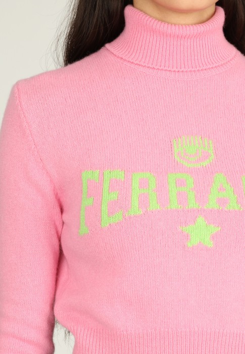 свитер  из проверенных материалов спереди