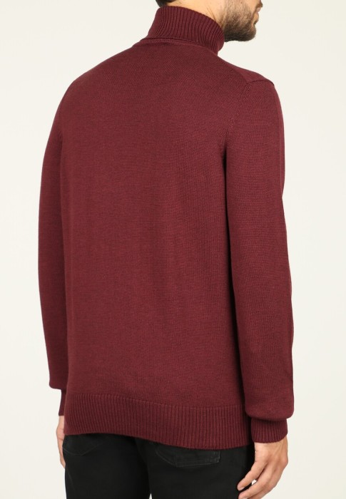 свитер  из италии вид сбоку