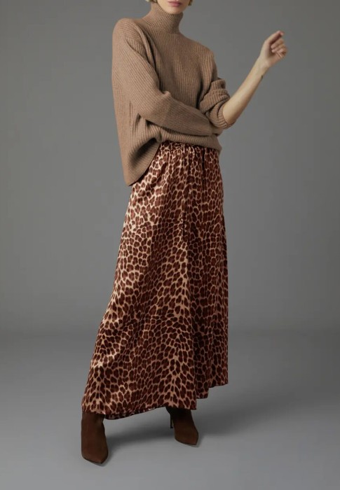 свитер  по цене 92330 руб вид справа