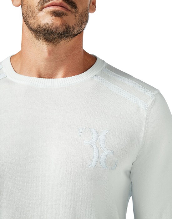 Товар голубого цвета с внутренней стороны