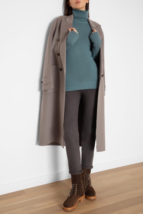 Товар бирюзового цвета с внутренней стороны