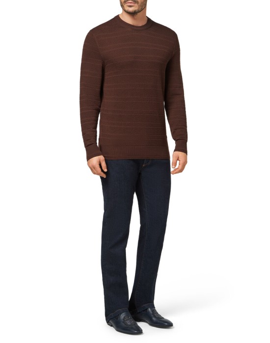 свитер  из италии вид сбоку