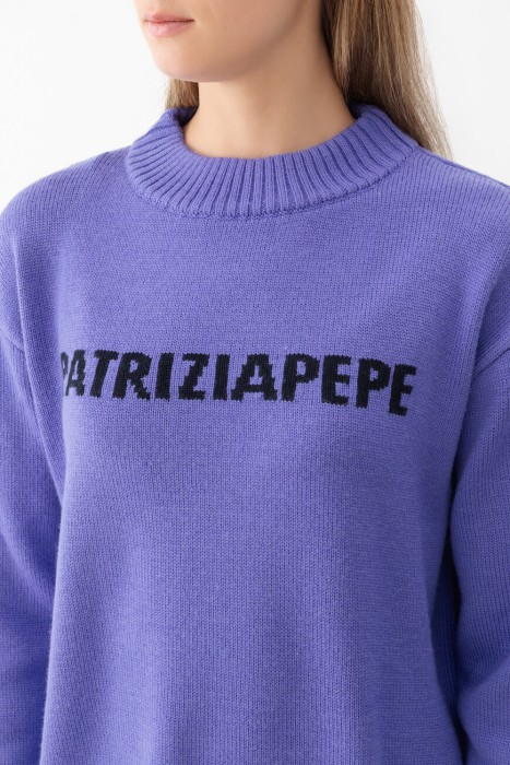 свитер  из италии вид сбоку