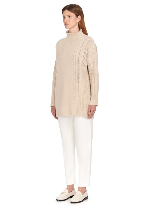 свитер  от бренда colombo вид слева