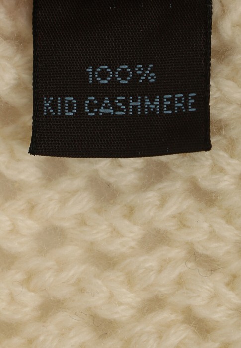 свитер  для взрослого возраста с изнаночной стороны