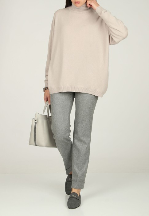 свитер  из италии вид сбоку