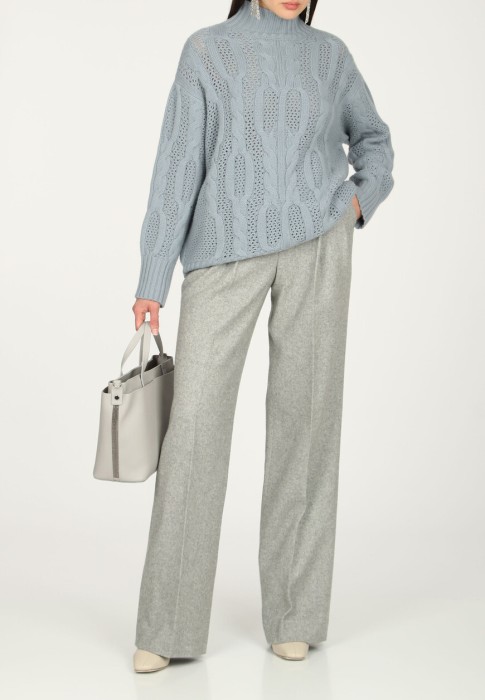 свитер  по цене 195440 руб вид справа