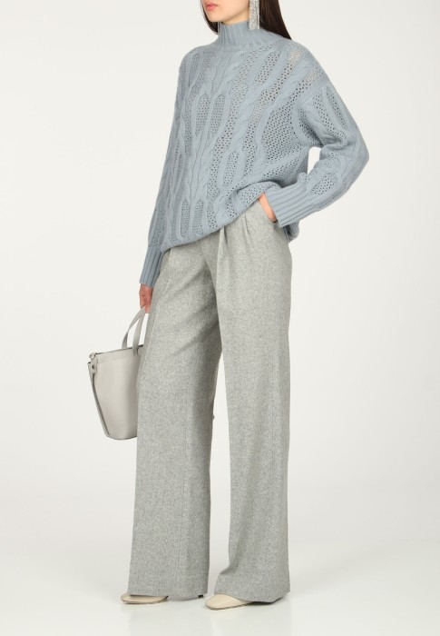 свитер  из италии вид сбоку