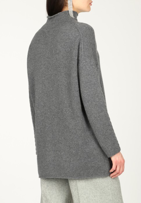 свитер  из италии вид сбоку