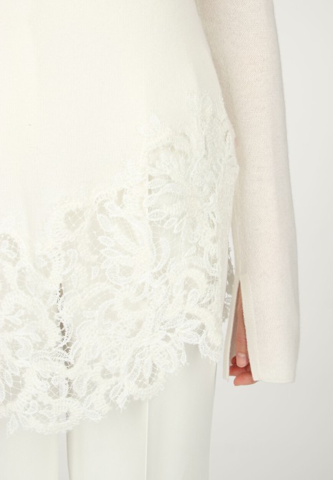 свитер  из проверенных материалов спереди